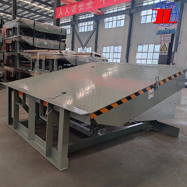 咸宁物流登车桥